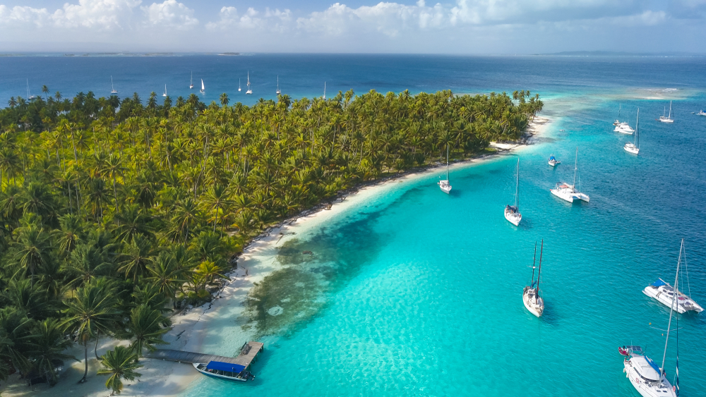 10 Best Boating Spots in the Caribbean