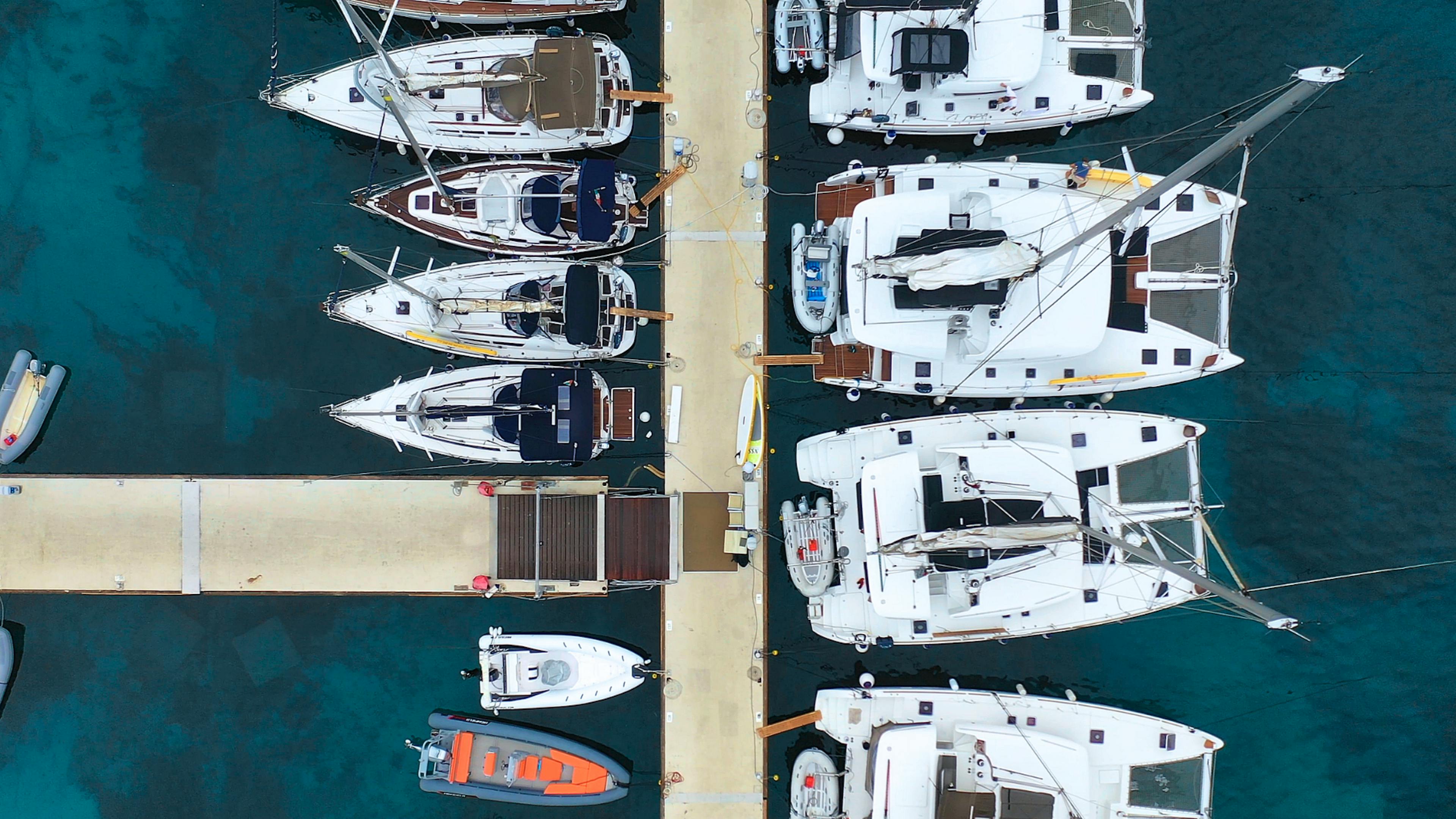 What's the difference between a catamaran and a sailboat?