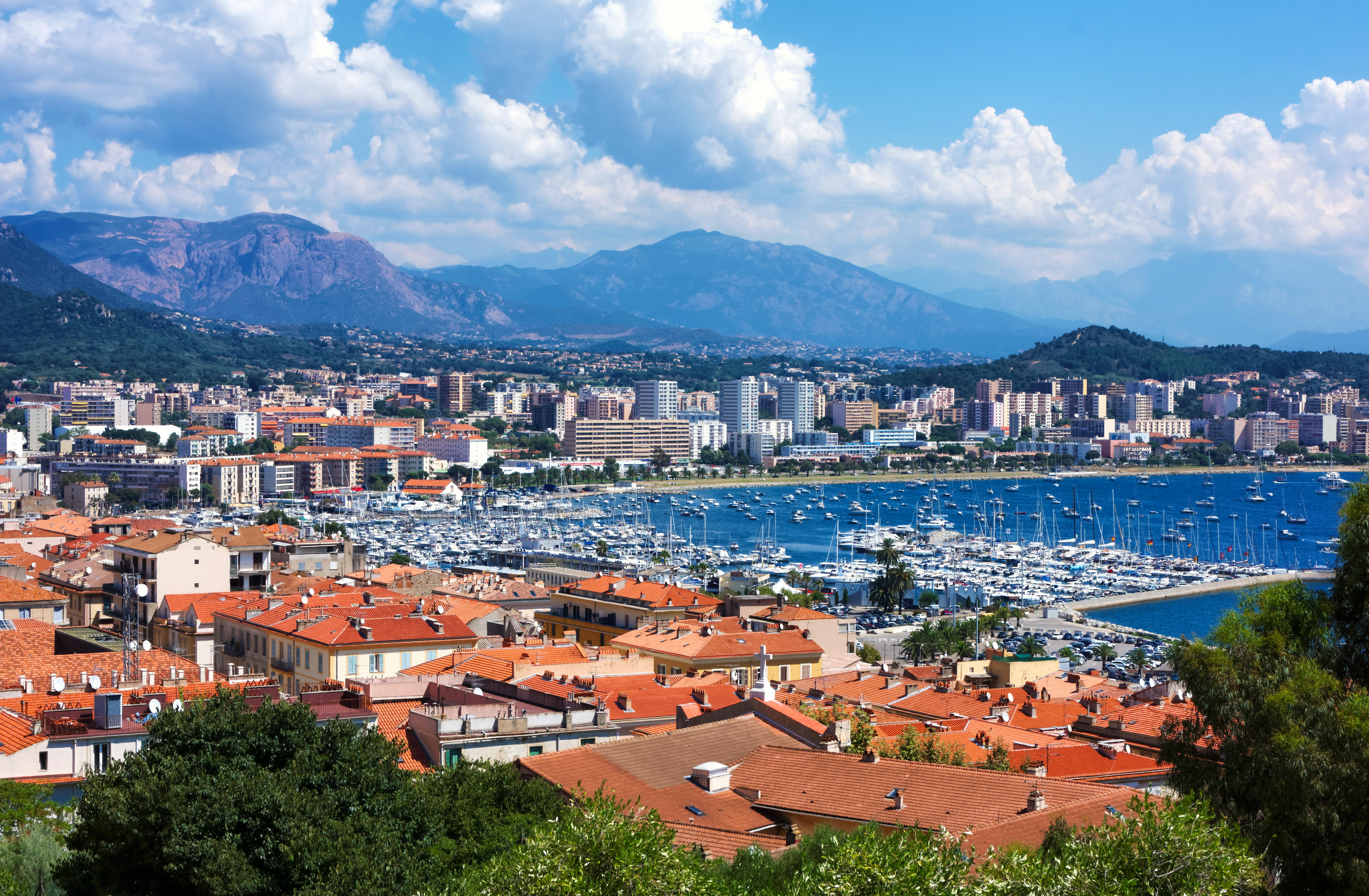 Ajaccio - Band of boats